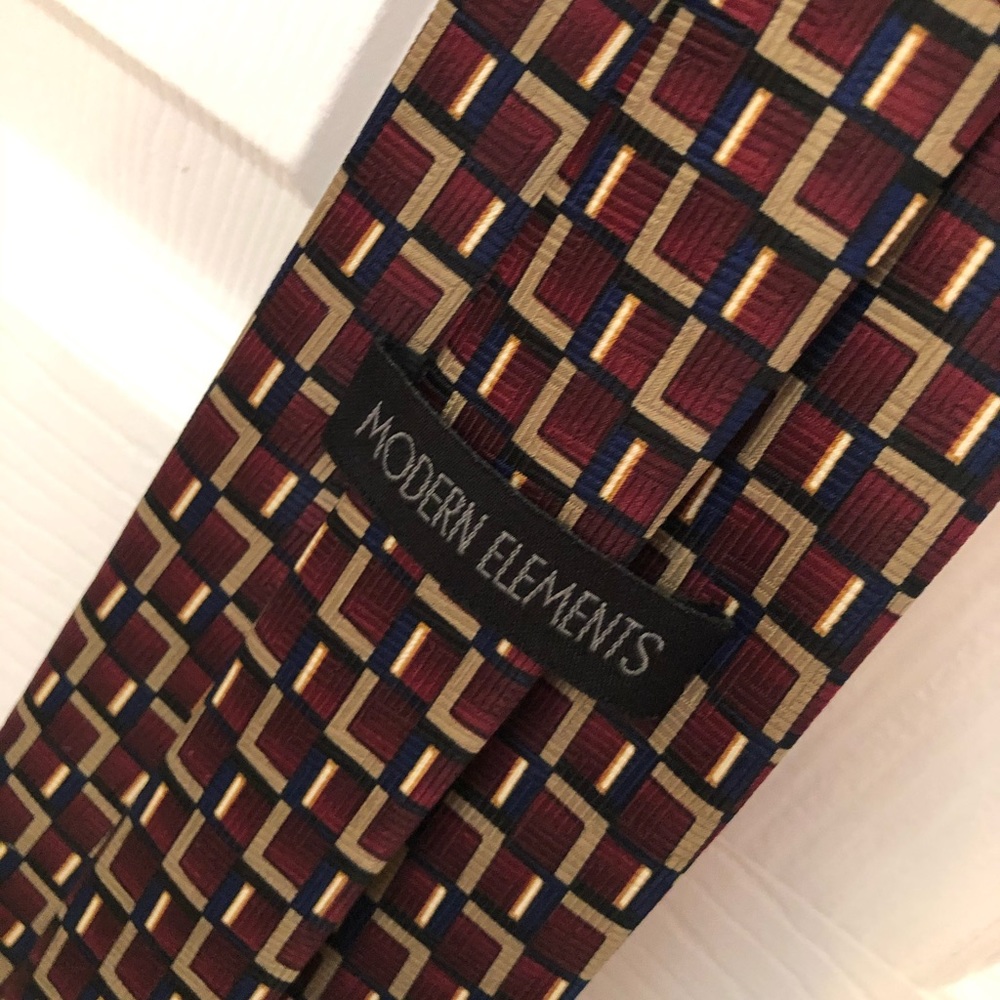 Modern elements tie - Picture 5 of 5